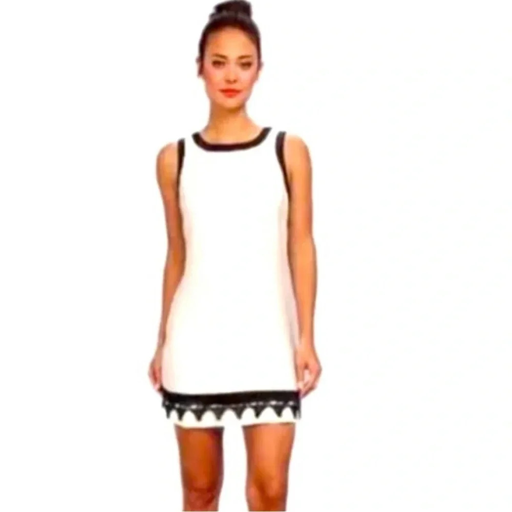 NWT Romeo & Juliet Couture Ivory Metallic Sleeveless Dress Black Trim Size Large